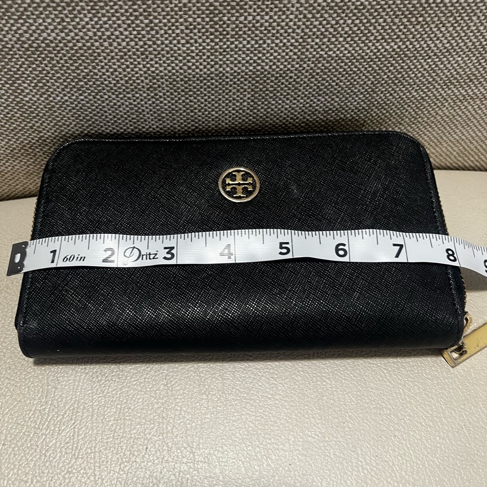 Tory Burch Robinson Black Leather Zip Continental Wallet Women’s - Picture 4 of 11